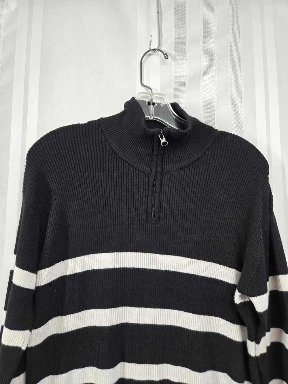 CULTURE  Men's Black & White Striped Half-Zip Sweater SIZR XL
